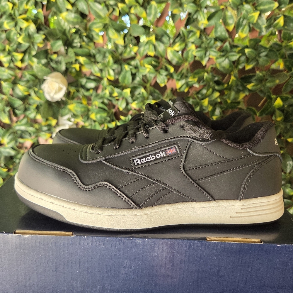NIB Women's 8 Reebok Club Memt Black Leather Work & Safety Shoes Composite Toe